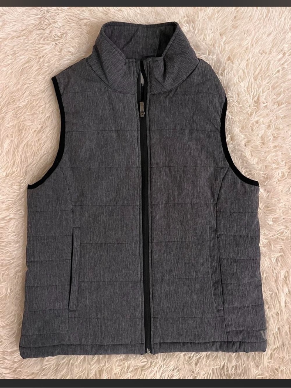 Vuori Quilted Sleeveless Vest Women size: L